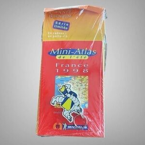 VINTAGE 1998 FRANCE MINI ATLAS NWT